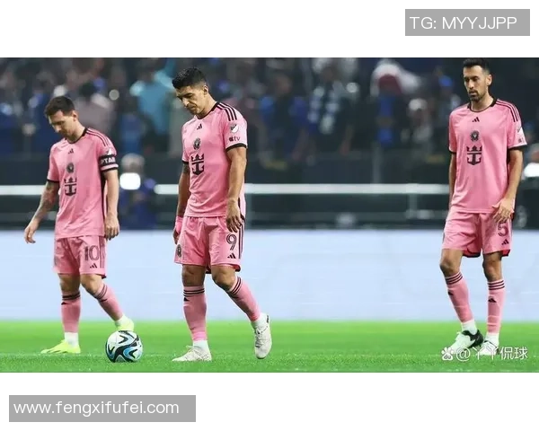 足球明星挥杆精彩瞬间视频合集展现运动魅力与激情碰撞