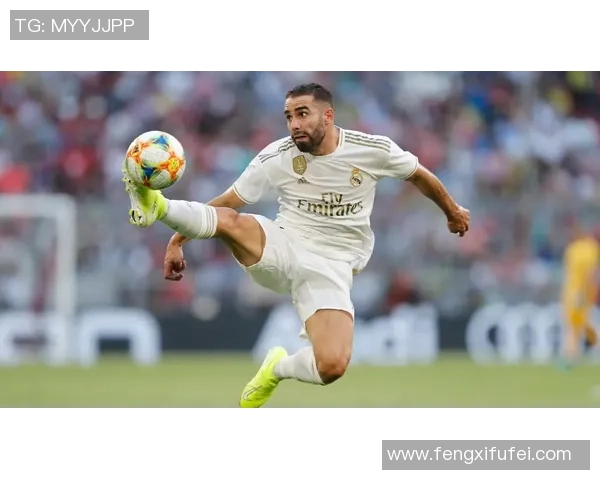 足球明星日常穿鞋风格大揭秘时尚与运动的完美结合