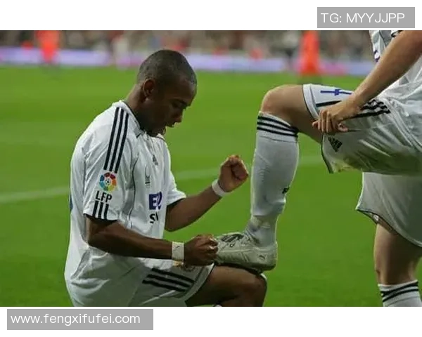 足球明星的鞋子保养秘籍揭秘用什么擦鞋才能保持光亮如新